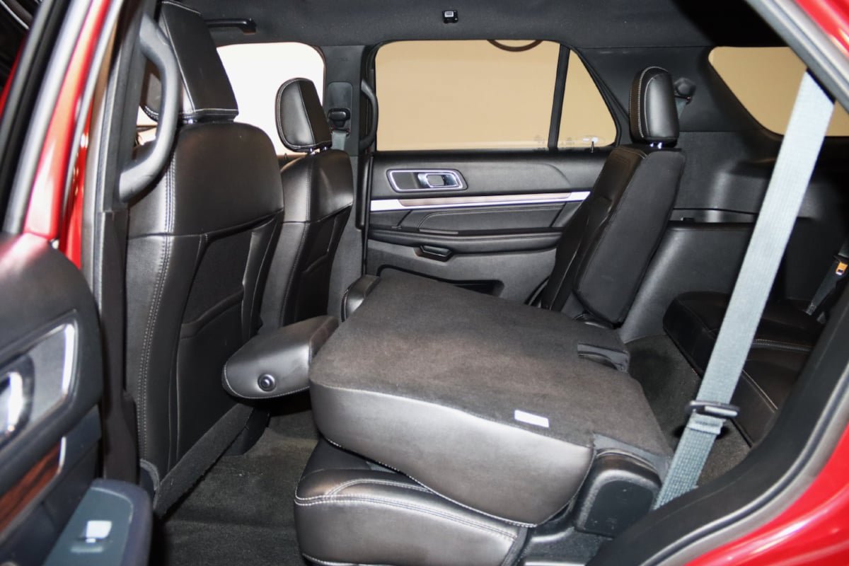 Used 2018 Ford Explorer Limited AWD/4WD image 49