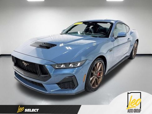 Used 2025 Ford Mustang GT Premium RWD image 1