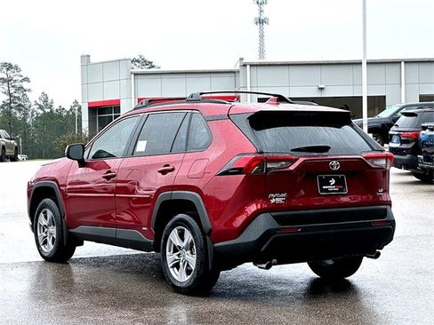New 2025 Toyota RAV4 LE image 6