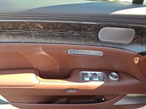 Used 2025 Genesis G90 3.5T image 10