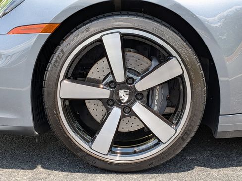 Certified 2026 Porsche 911 Carrera RWD image 37