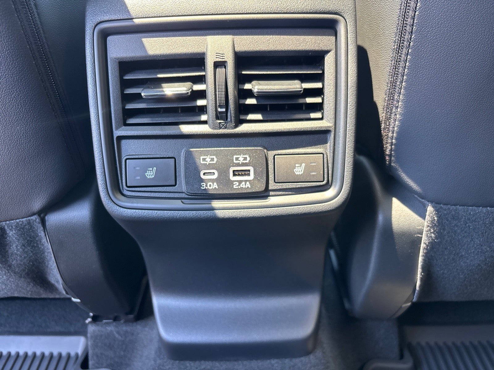 New 2026 Subaru Outback Limited AWD/4WD image 36
