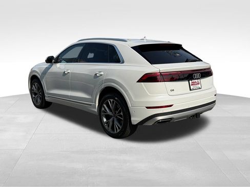 Used 2025 Audi Q8 Premium w/ Convenience Package AWD/4WD image 5