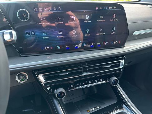 New 2026 Chevrolet Traverse LT image 24