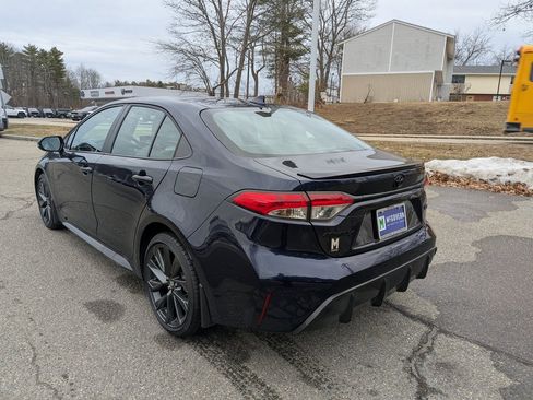 Used 2025 Toyota Corolla SE image 3