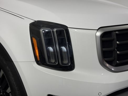 Used 2023 Kia Telluride SX FWD image 7