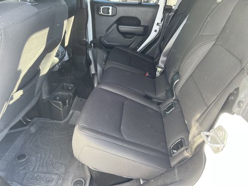 Used 2022 Jeep Gladiator Sport AWD/4WD image 23