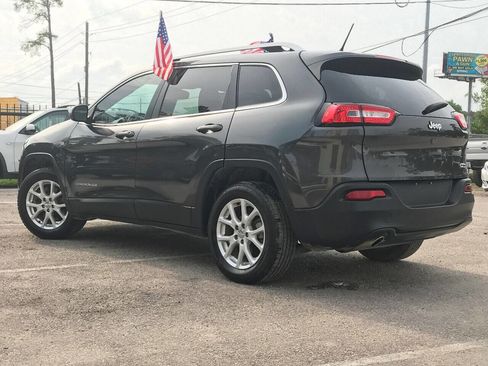 Used 2015 Jeep Cherokee Latitude FWD image 13