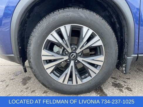 Used 2023 Nissan Rogue SV w/ SV Premium B Package image 32