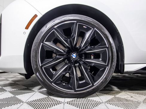 Used 2023 BMW 760i xDrive w/ Luxury Rear Seating Package AWD/4WD image 43