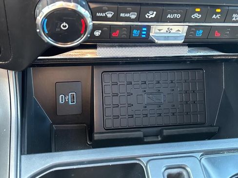 Used 2024 Ford F150 Lariat w/ Equipment Group 502A High AWD/4WD image 39