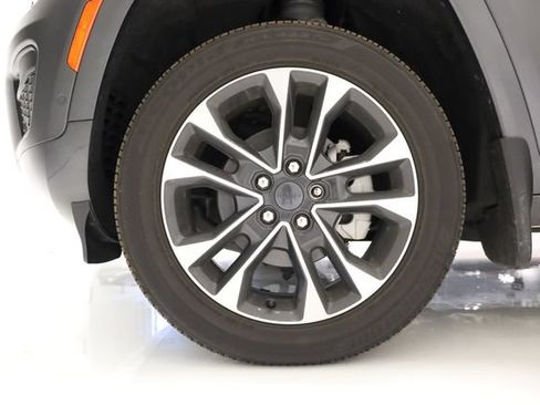 Used 2023 Jeep Grand Cherokee Overland AWD/4WD image 9