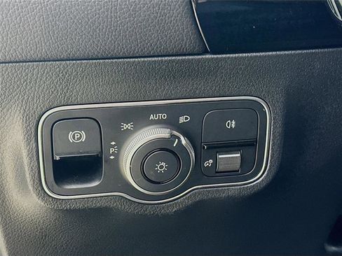 Certified 2023 Mercedes-Benz GLA 250 4MATIC image 10