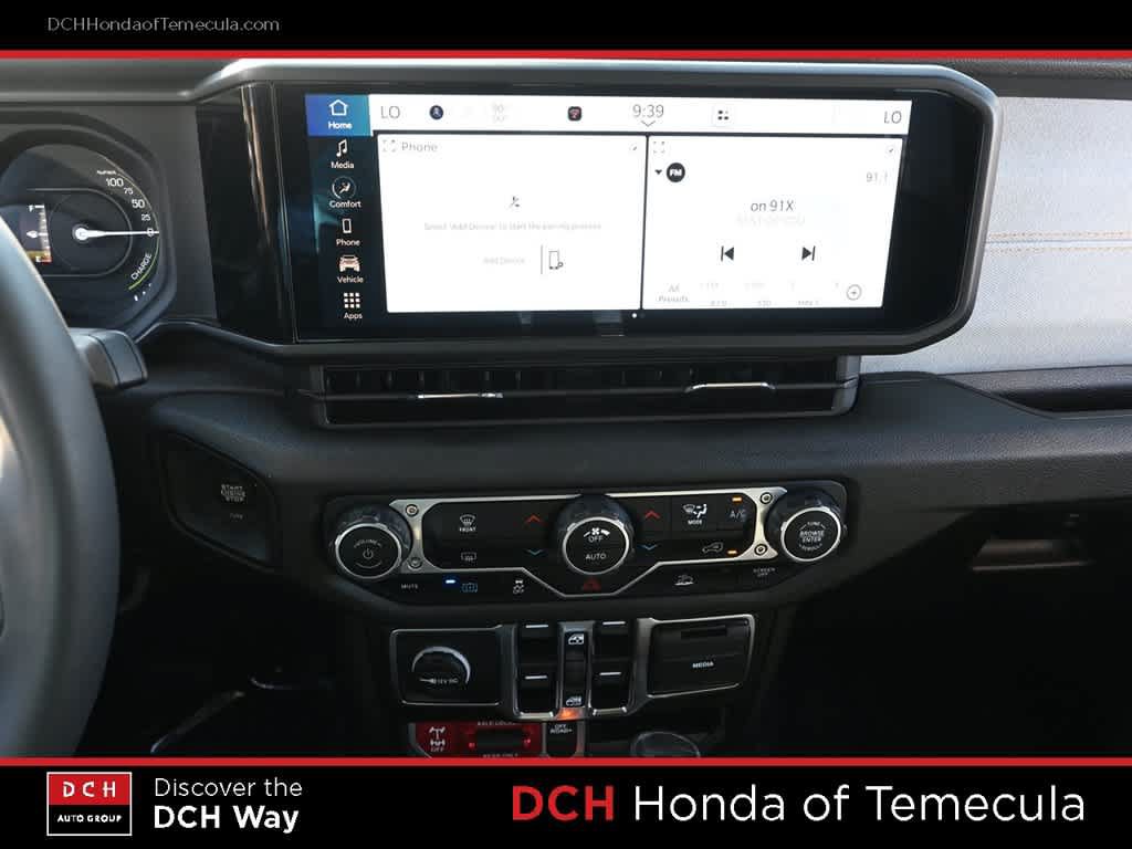 Used 2024 Jeep Wrangler Unlimited AWD/4WD image 12