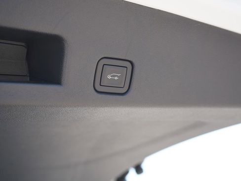 New 2026 Chevrolet Traverse LT w/ Driver Confidence Package image 26