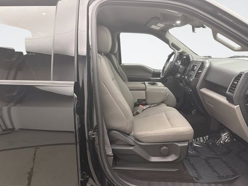 Used 2018 Ford F150 XLT AWD/4WD image 16