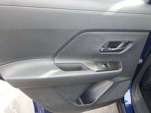 New 2026 Nissan Kicks S image 18