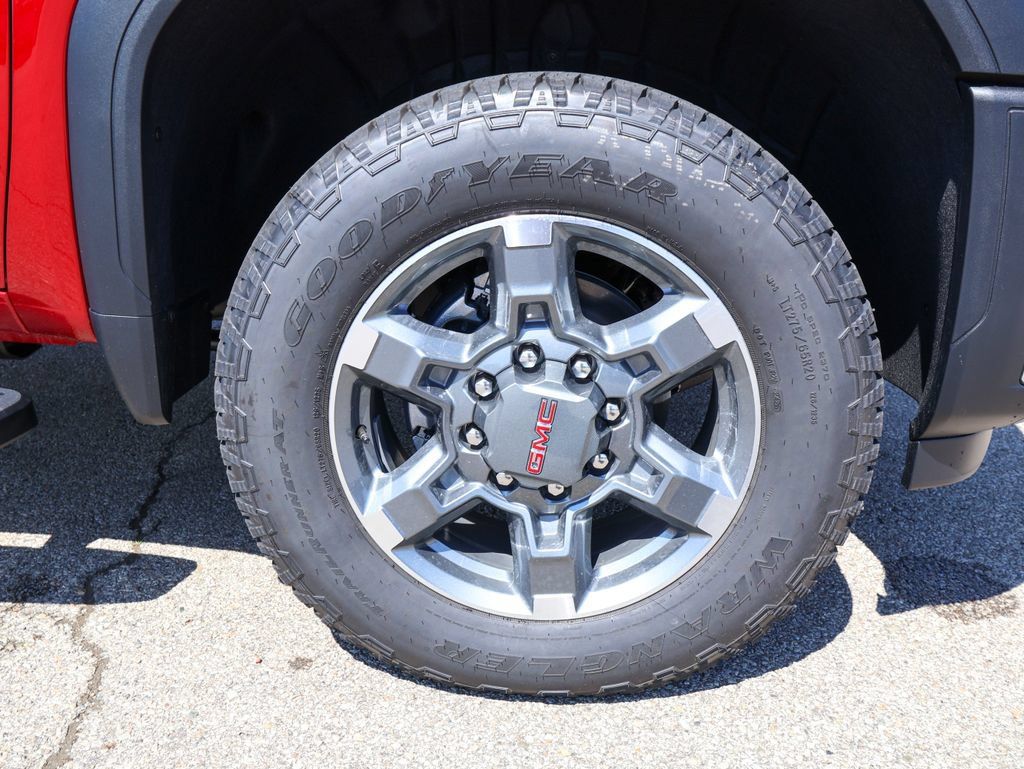 New 2026 GMC Sierra 2500 SLT w/ SLT Premium Package AWD/4WD image 32