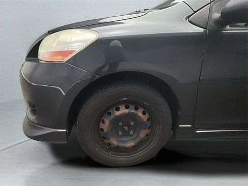 Used 2007 Toyota Yaris Base image 17