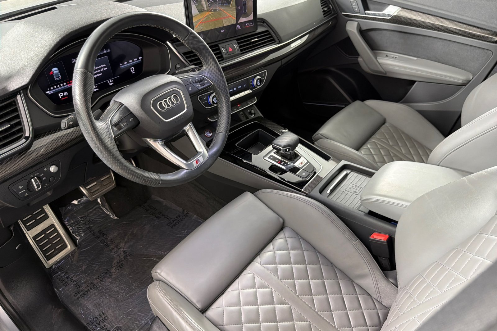 Used 2023 Audi SQ5 Prestige w/ Prestige Package AWD/4WD image 9