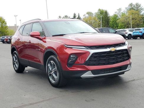 Certified 2024 Chevrolet Blazer LT w/ Convenience Package FWD image 2