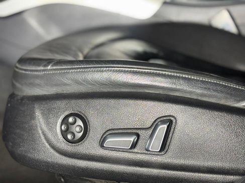 Used 2016 Audi A4 2.0T Premium w/ Convenience Plus Package image 23