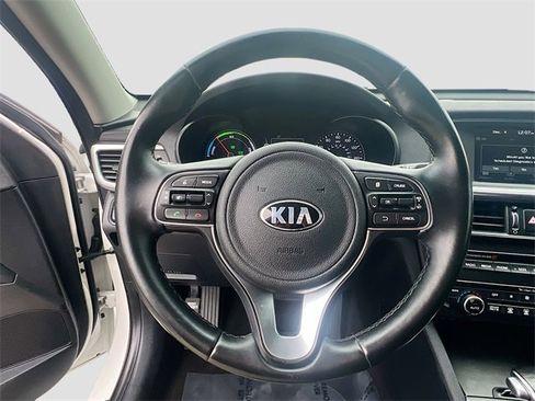 Used 2017 Kia Optima Premium image 11