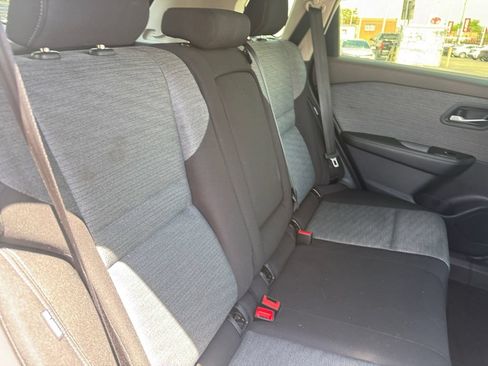 Used 2023 Nissan Rogue SV FWD image 22