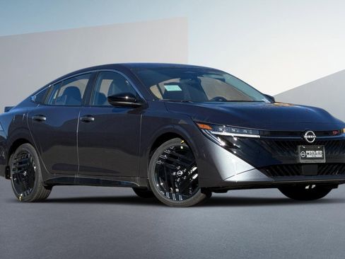 New 2026 Nissan Sentra SR w/ Floor Mat Package image 2