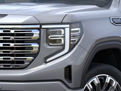 Used 2026 GMC Sierra 1500 Denali w/ Denali Reserve Package AWD/4WD image 12
