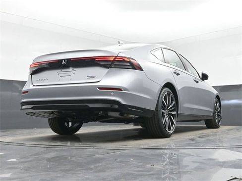 Used 2025 Honda Accord Touring image 46