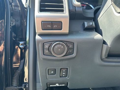 Used 2022 Ford F350 Lariat w/ Lariat Ultimate Package AWD/4WD image 21