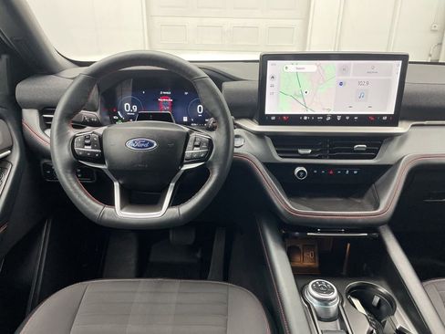 Used 2025 Ford Explorer ST-Line image 16