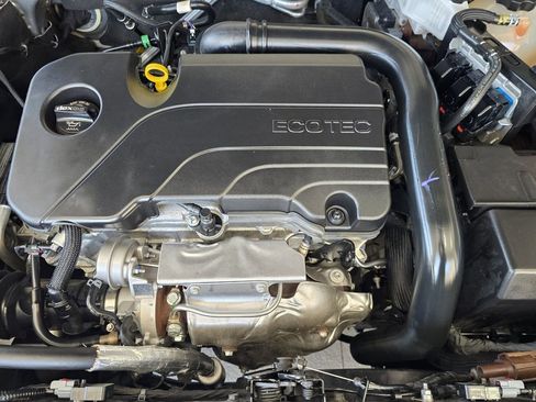 Used 2023 Chevrolet Malibu LT FWD image 27