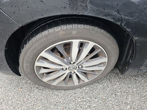 Used 2015 Honda Fit EX image 11