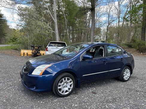 Used 2012 Nissan Sentra 2.0 S FWD image 2