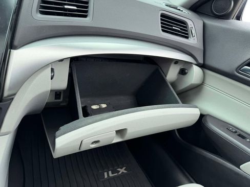 Used 2016 Acura ILX FWD image 33