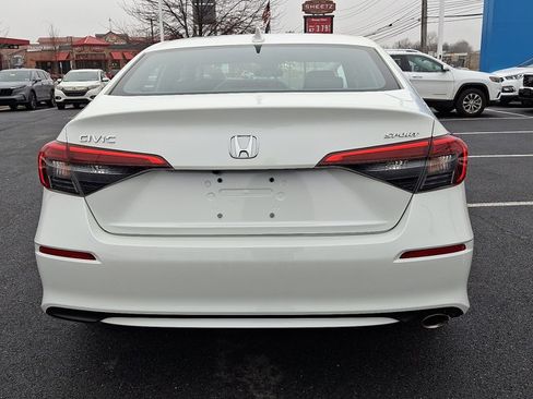 Certified 2024 Honda Civic Sport image 5