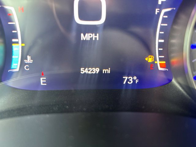 Used 2021 Chrysler Pacifica Touring-L FWD image 21