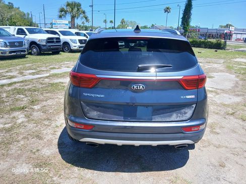 Used 2017 Kia Sportage SX image 3