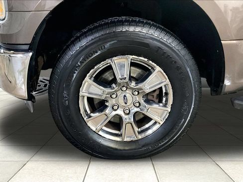 Used 2015 Ford F150 XLT w/ Equipment Group 301A Mid AWD/4WD image 12