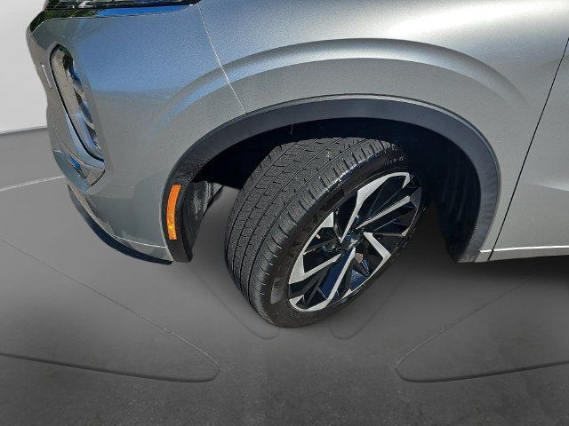Used 2022 Mitsubishi Outlander SEL AWD/4WD image 35