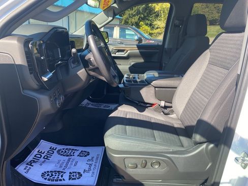 Used 2022 Chevrolet Silverado 1500 LT image 18