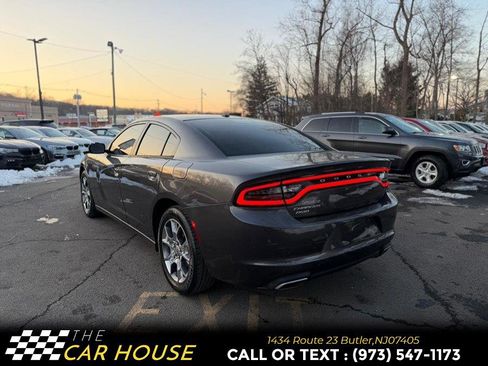 Used 2016 Dodge Charger SE w/ Popular Equipment Group image 11