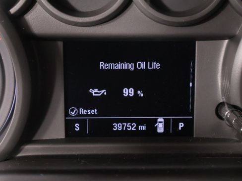 Used 2022 Chevrolet Silverado 1500 Custom RWD image 4