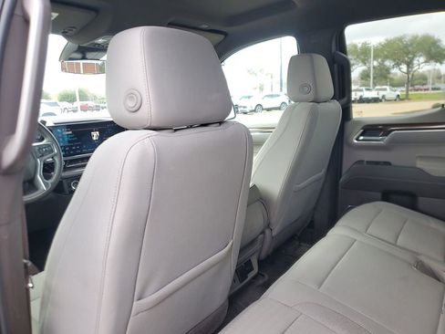 Used 2023 Chevrolet Silverado 1500 LT image 10