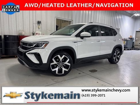 Used 2022 Volkswagen Taos SEL image 1