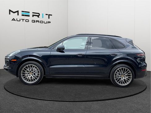 Used 2023 Porsche Cayenne Platinum Edition AWD/4WD image 5