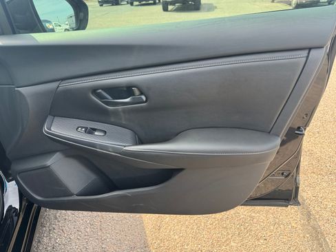 Used 2024 Nissan Sentra S FWD image 28