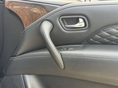Used 2019 INFINITI QX80 Luxe w/ 22" Wheel Package image 32